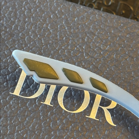 Dior Decale 1F Ivory & Light Blue Cat-Eye Sunglasses – Full Set NWT main image 7